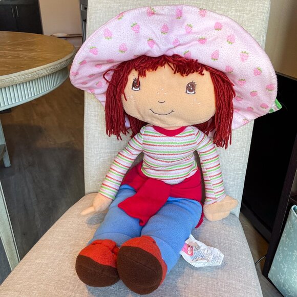 Vintage 2003 Strawberry Shortcake Jumbo Plush Doll 30” Great for Cuddling - Picture 2 of 7